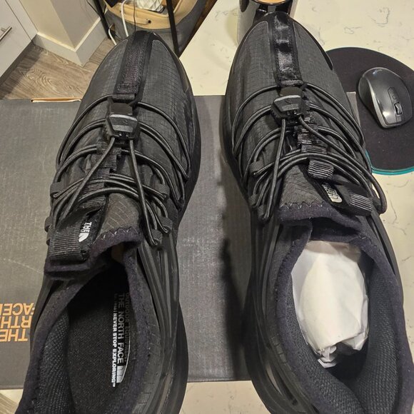 The North Face Women's Oxeye Tech Shoes Sneakers TNF Black NF0A7W4UKX7 Sz 8 NEW - Picture 7 of 13